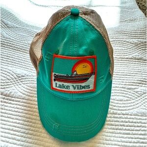 Women’s trucker hat